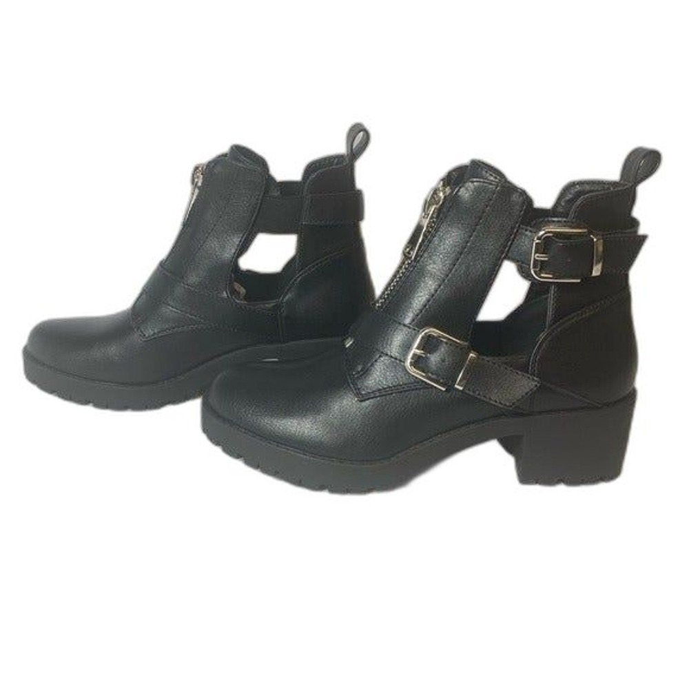 CM Paris Black Ankle Boots 38 / 7.5 Zipper Buckle Moto Booties Chunky Heel